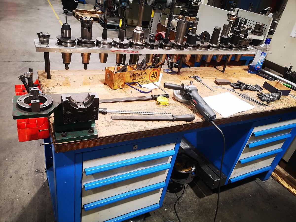 Used HARTFORD HCMC-13 -2013  FULL EQUIPED WITH TOOLINGS AND ACCESSORIESS