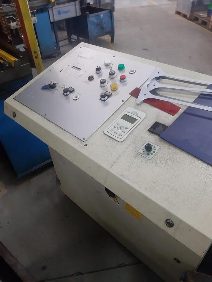 Used EXCENTRIC PRESS -  SAN GIACOMO PRESSE T130R 