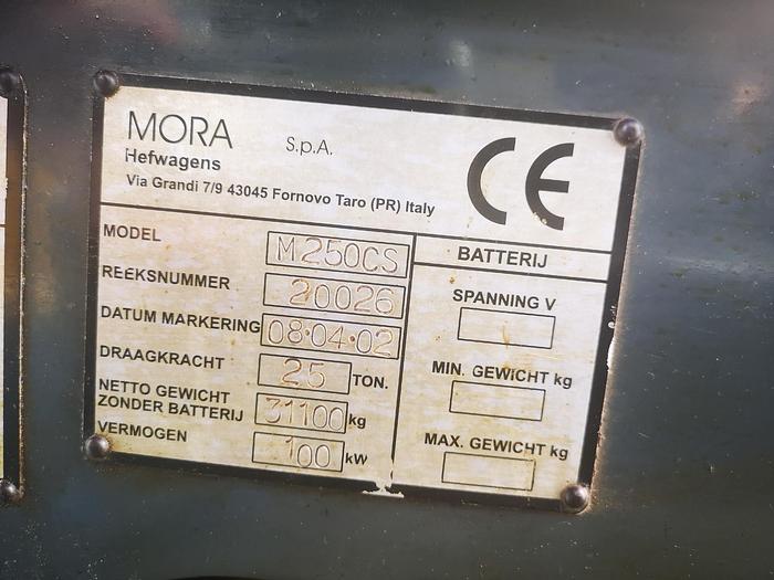 Used FORKLIFT 25 TON - MORA