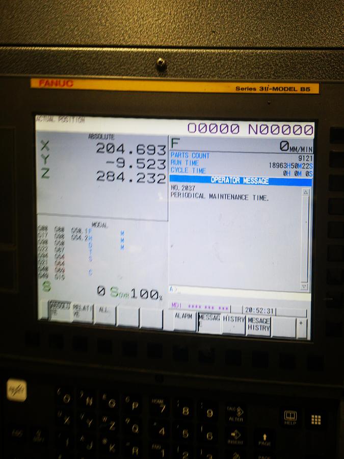 Used  CNC FANUC ROBODRILL ALPHA -D21L iB5