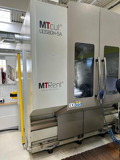 Used CNC 5 AXIS MT-RENT WITH ROBOT PALETIZATION - GREAT OPORTUNETEY