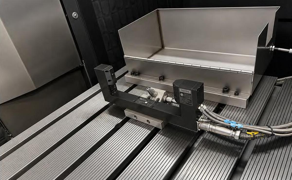 Used USED CNC DMF260/11 WITH TOOLS AND ACCESSORIESS