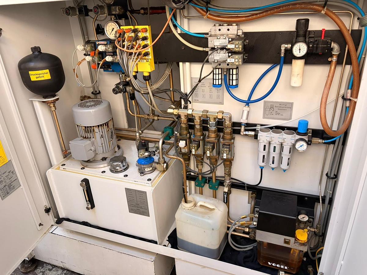 Used CNC VERTICAL LATHE EMAG VL3 -2004 