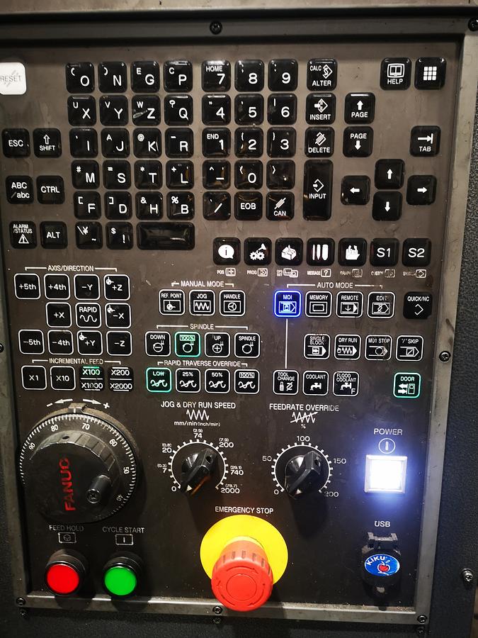 Used  CNC FANUC ROBODRILL ALPHA -D21L iB5