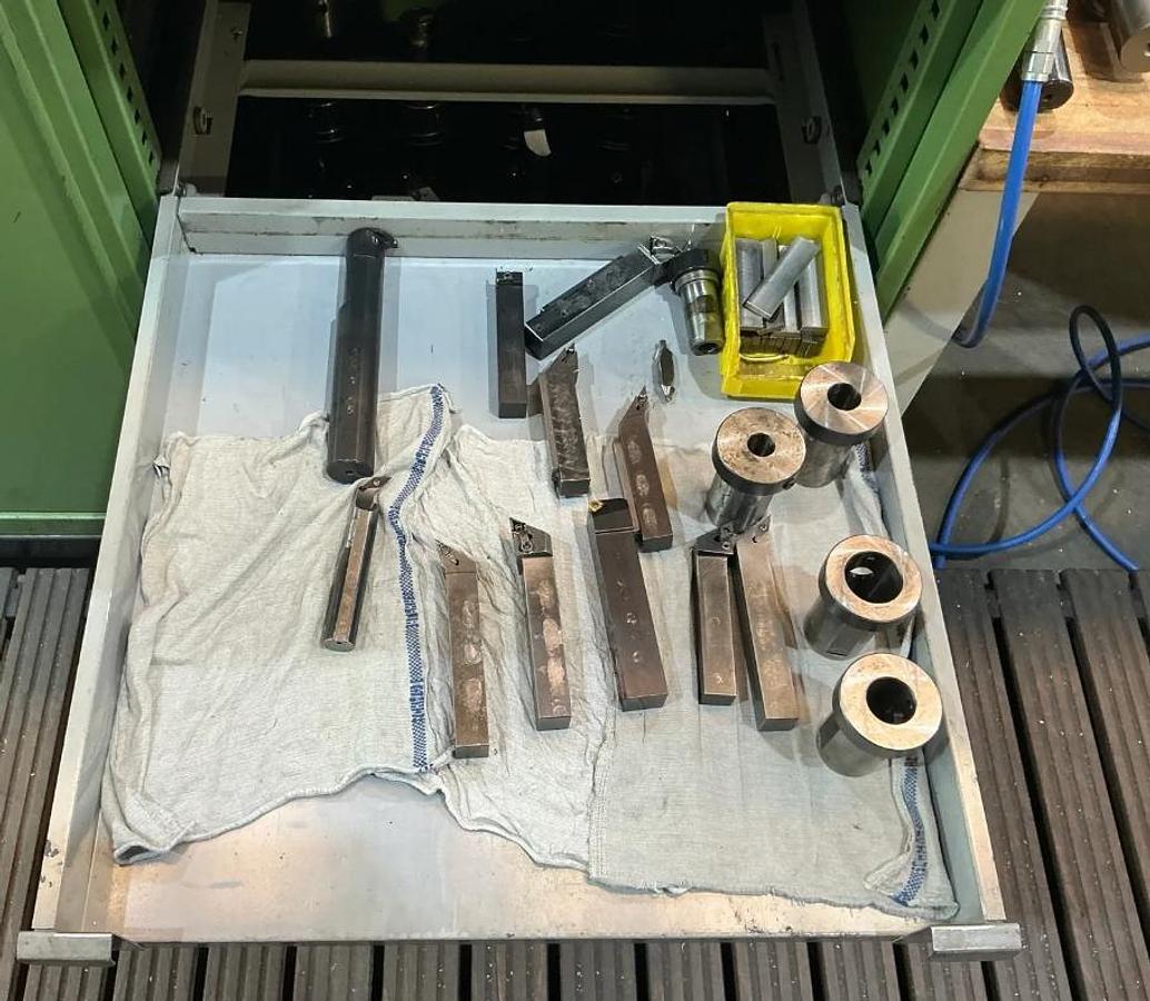 Used MAZAK CT 4500M TURNING AND MILLING CENTRE WITH TOOLS AND ACCESSORIESS -LOW HOURS