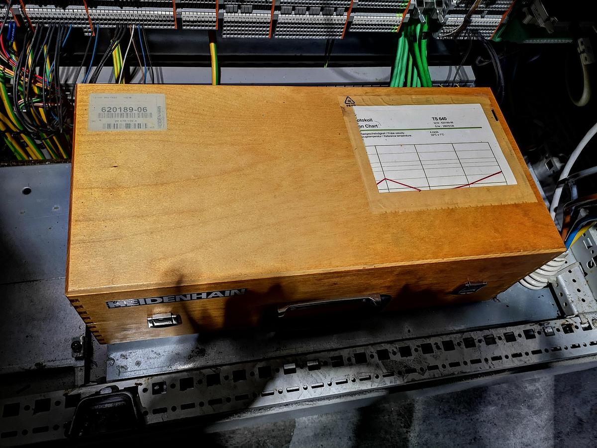 Used CNC 5 AXIS MILLING - HERMLE C40U-2009-WITH FULL TOOLS ACCESSORIESS