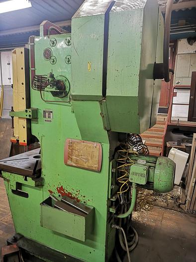 Used EXCENTRIC PRESS 63 TON JELŠINGRAD