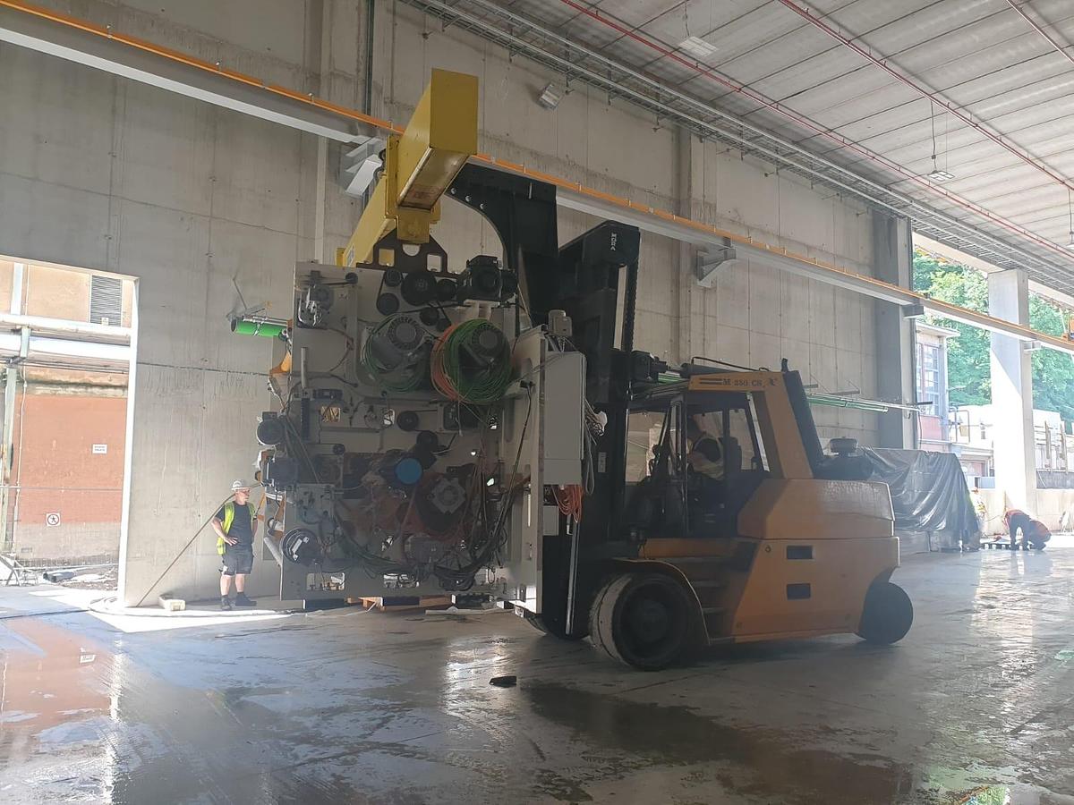 Used FORKLIFT 25 TON - MORA