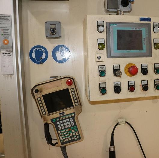 Used TWIN ROBOT WELDING CELL SEVERT-OTC 