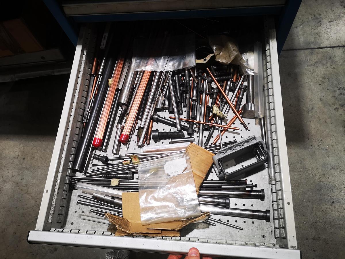 Used 5 AXIS - SPARK EROSION OPS INGERSOLL GANTRY 800 ADAMPT MAT 05 -2009