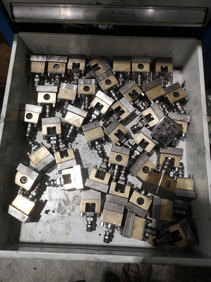 Used 5 AXIS - SPARK EROSION OPS INGERSOLL GANTRY 800 ADAMPT MAT 05 -2009