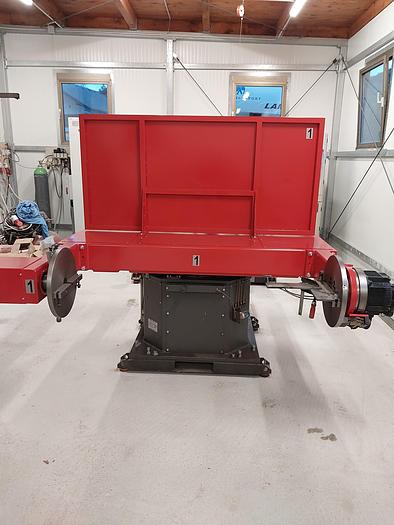 Used YASKAWA ROBOT WELING CELL