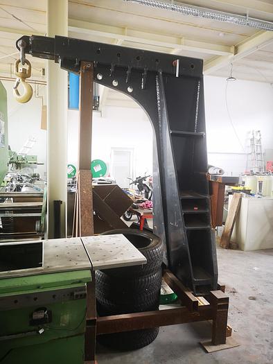 Used FORKLIFT 25 TON - MORA