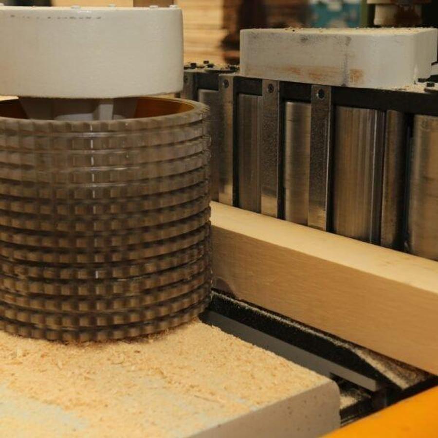 Vertical Band Resawing Machine