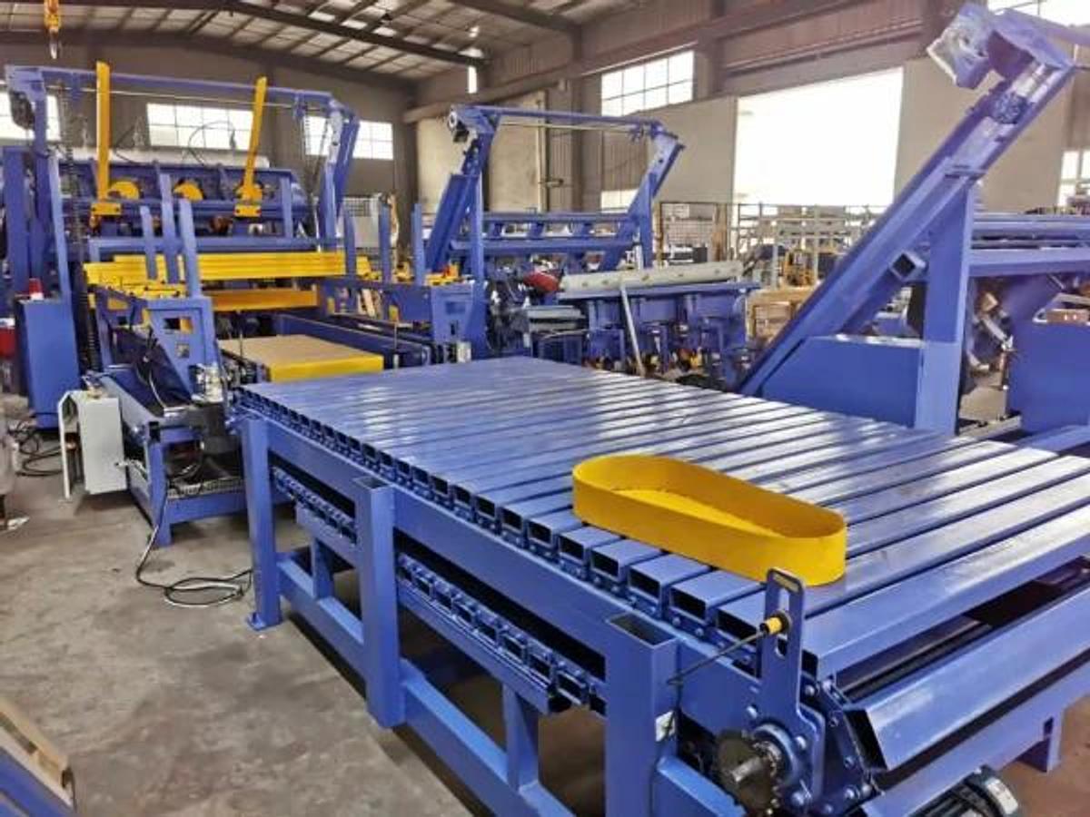 Stringer Style Vertical Automatic Nailing Machine