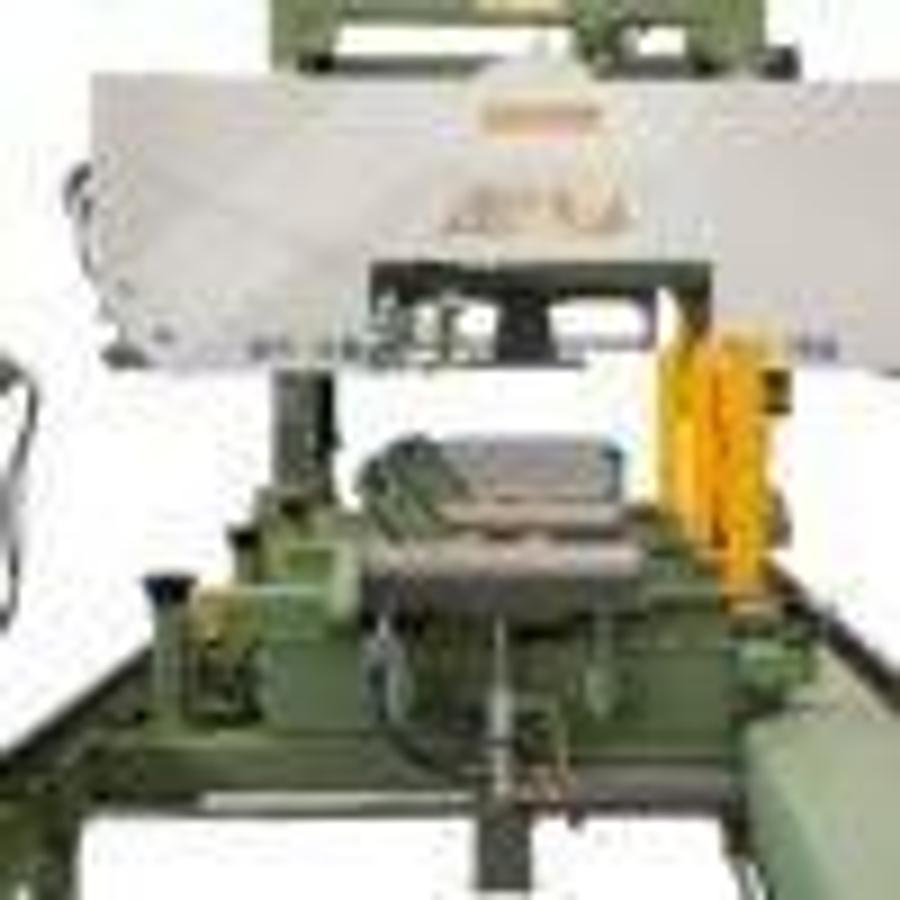 Horizontal Log Bandsaw