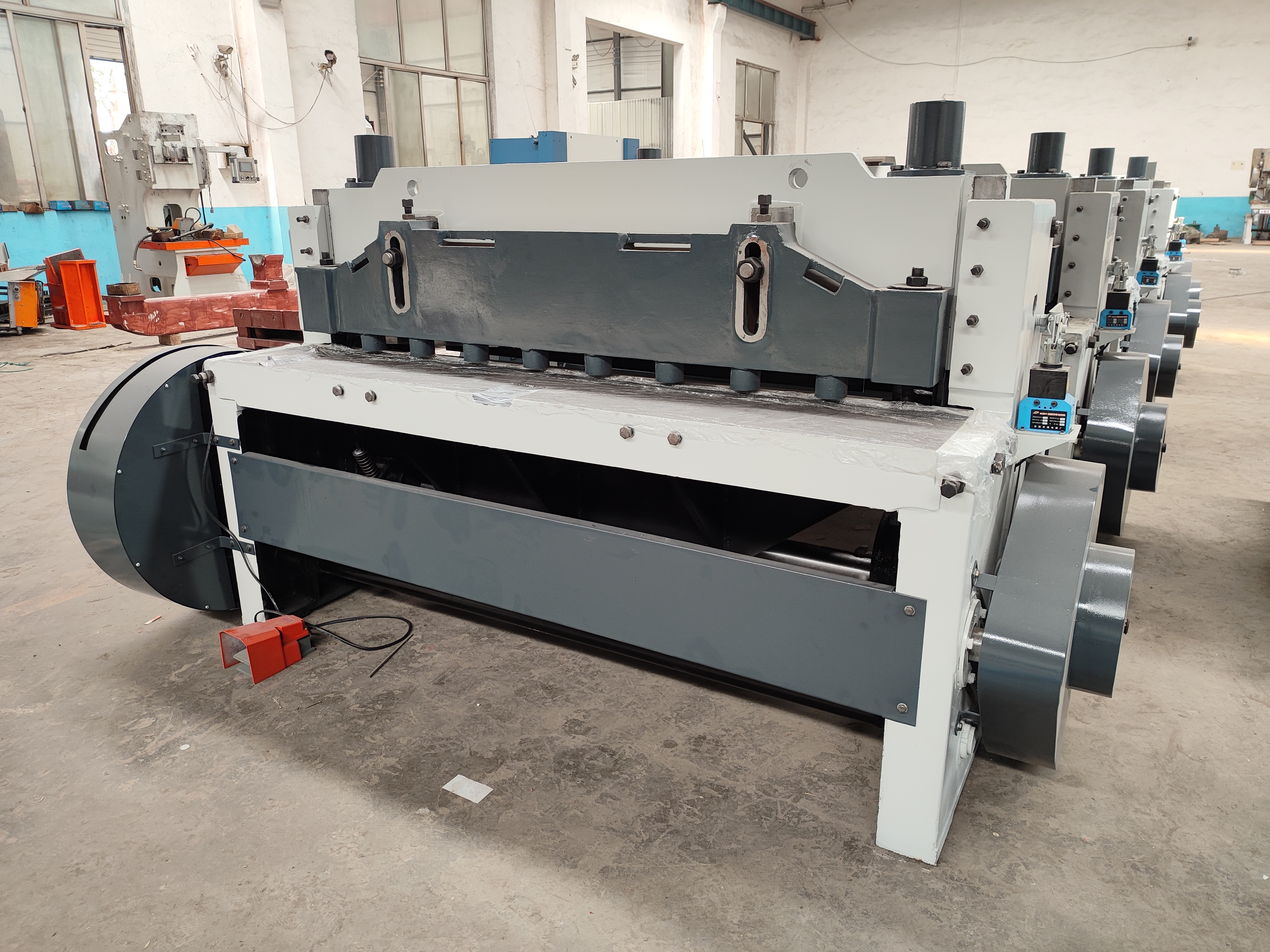 Electric Shear 4-2000