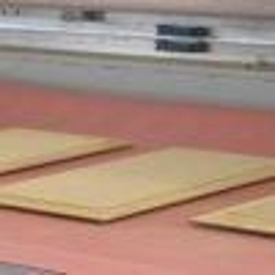 Air Vacuum Forming Presses with Loading Unloading Trays