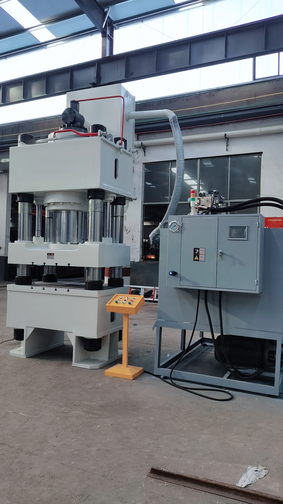 Double Action Hydraulic Press 500