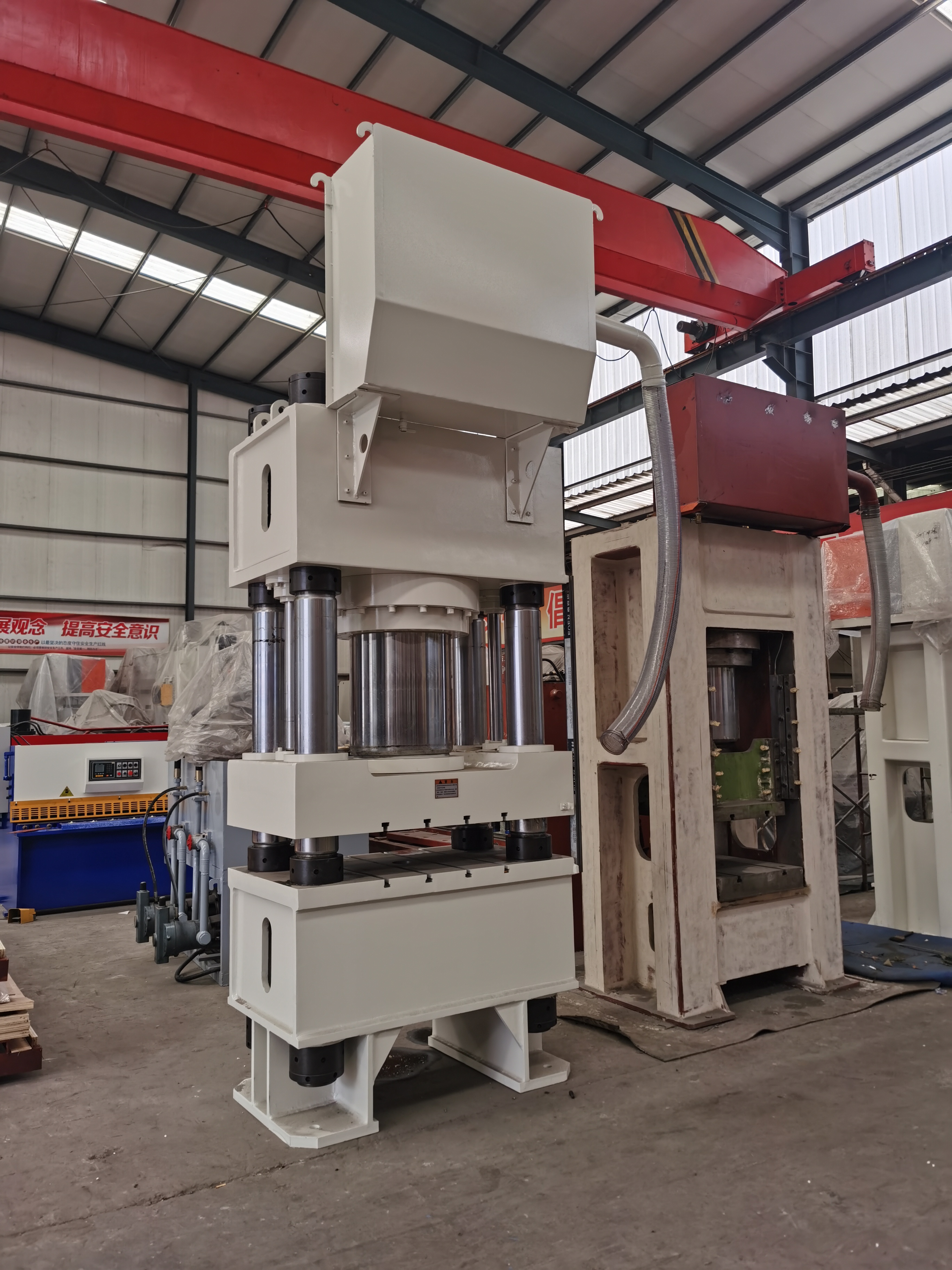 Double Action Hydraulic Press 200