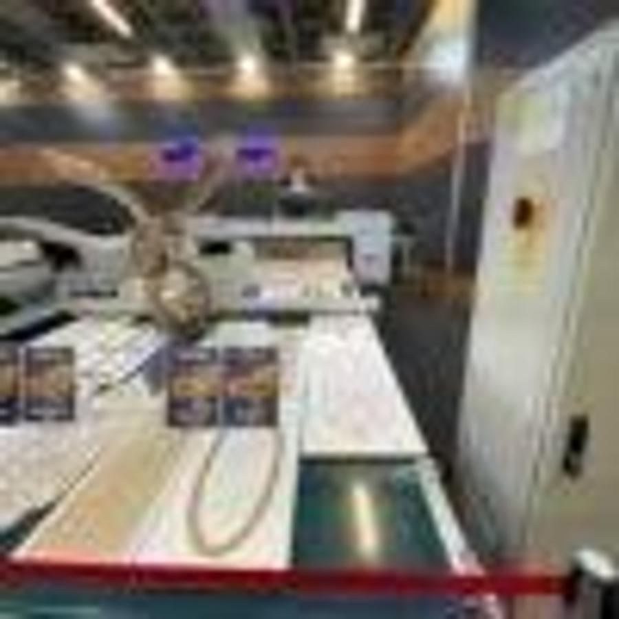 Venom CNC Machining Center