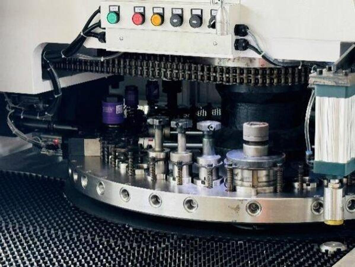 Servo Feed Turret Punch