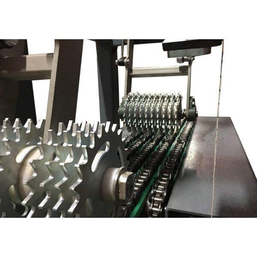 Slat and Cover Debarking Machine