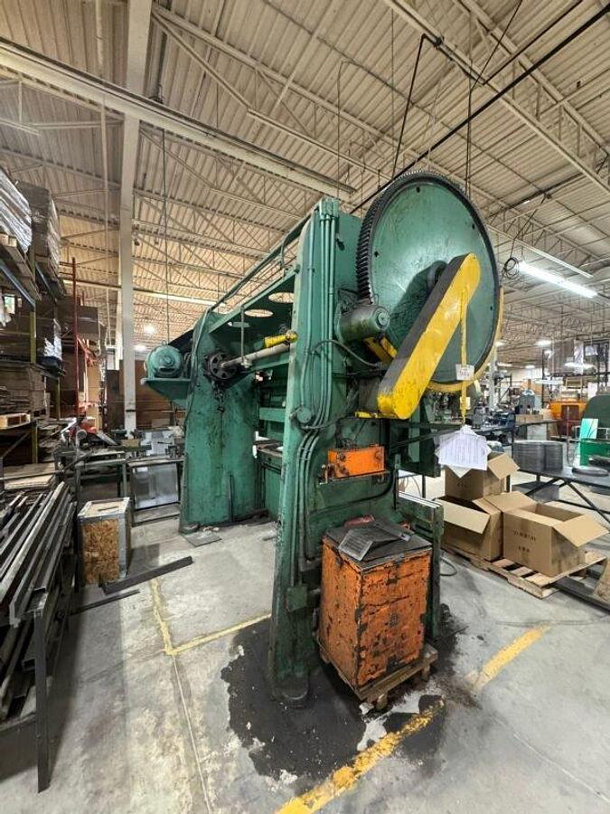 Used Used Cincinnati Press Brake in Toronto