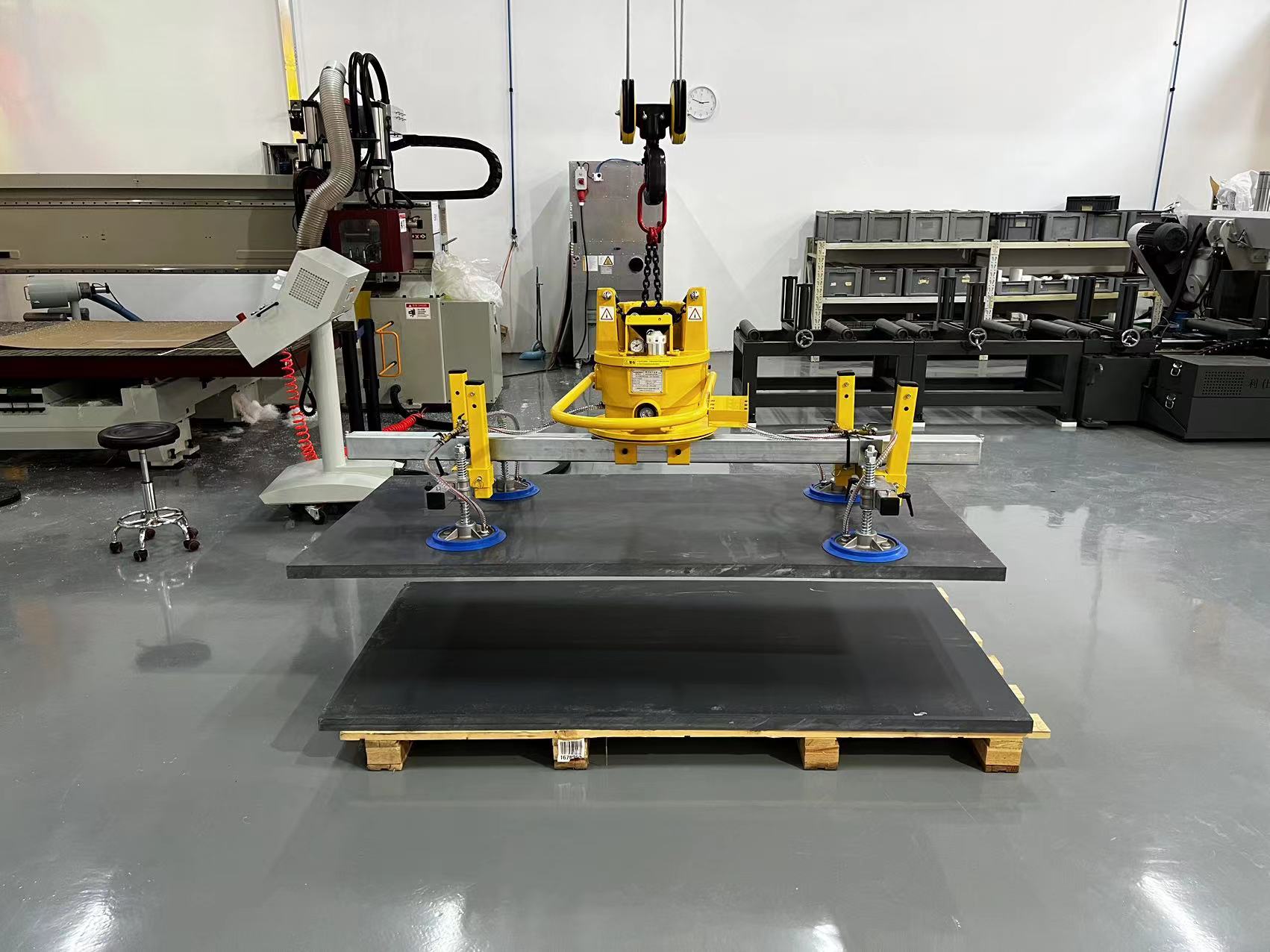 Mechanical Vacuum Lifter