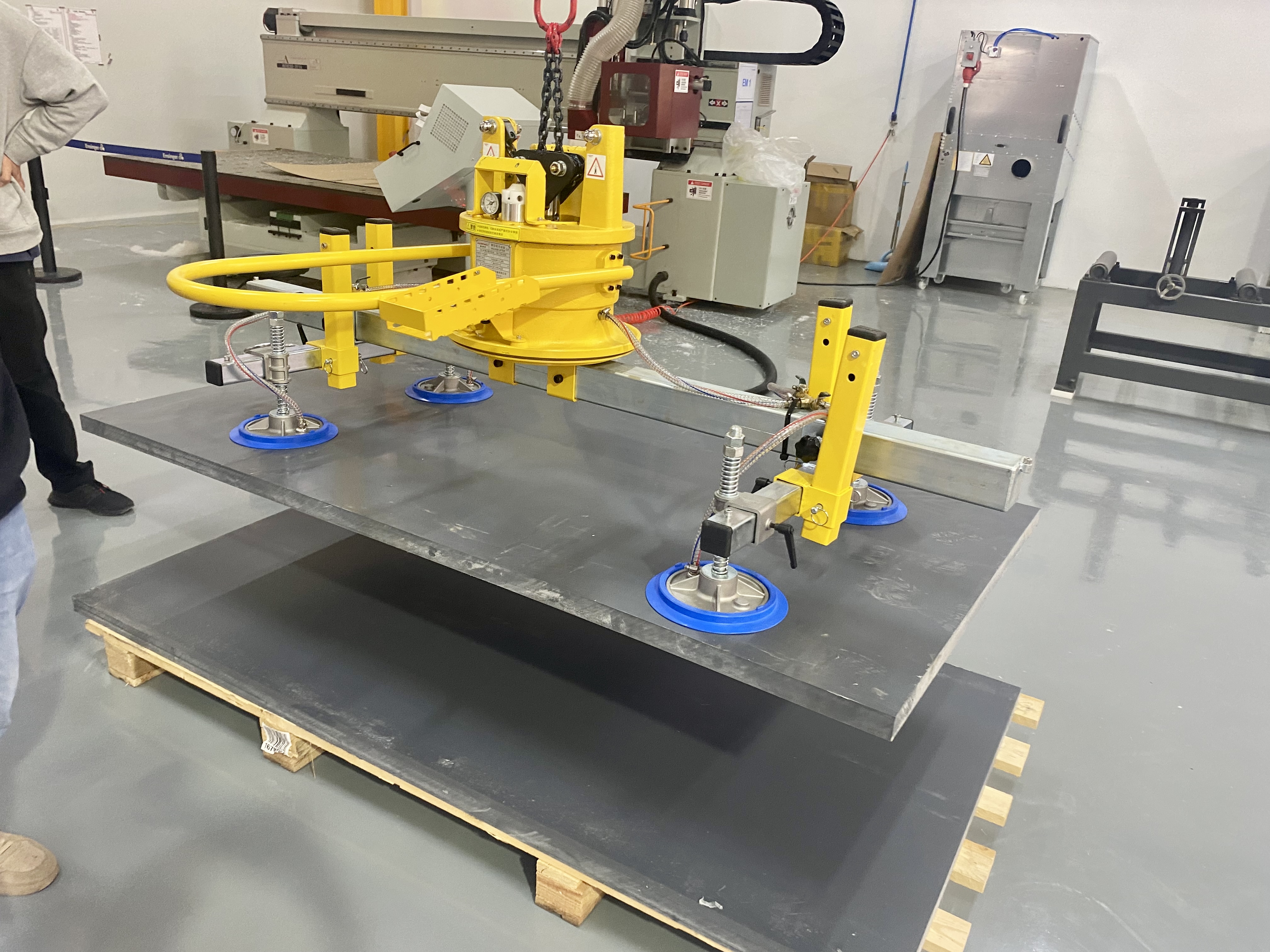 Mechanical Vacuum Lifter