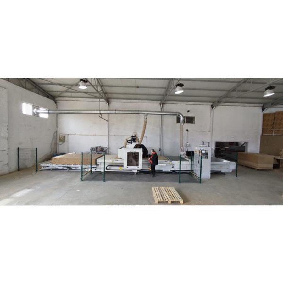Venom CNC Machining Center