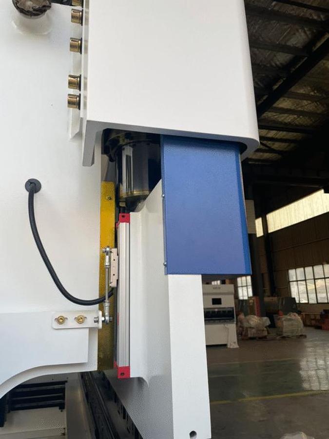 Xpro Hydraulic Press Brake