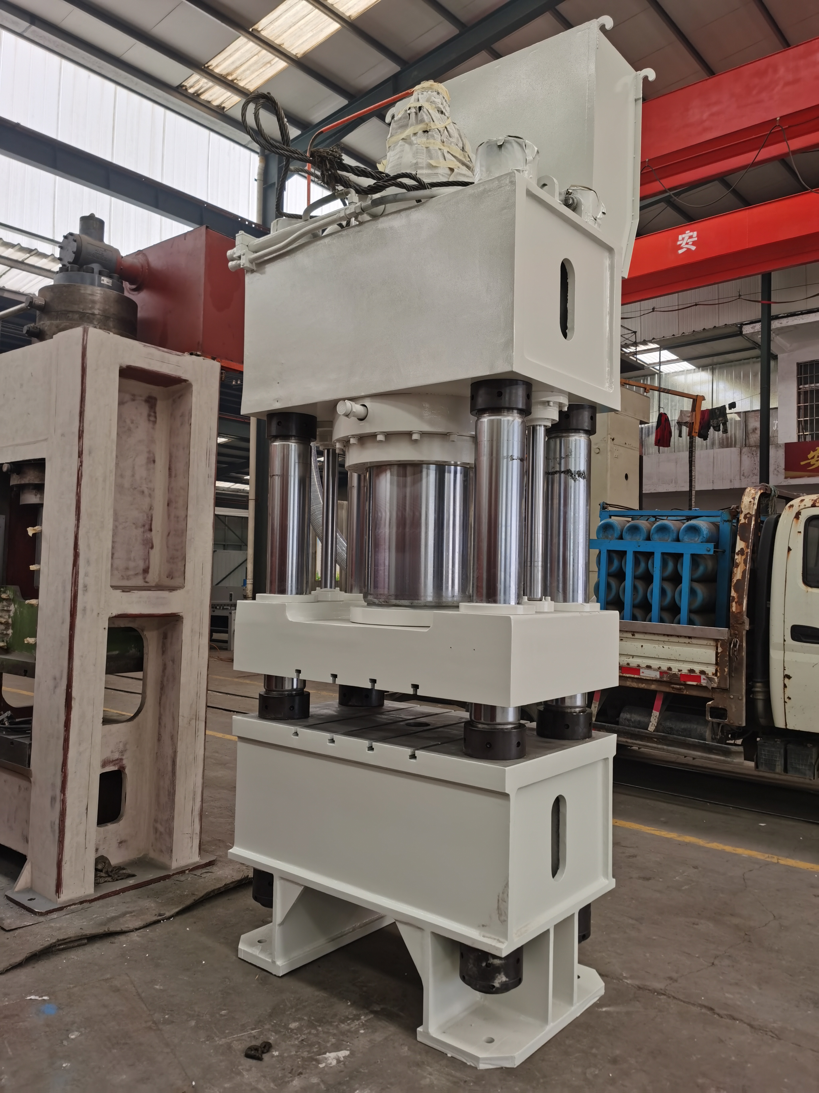 Double Action Hydraulic Press 200