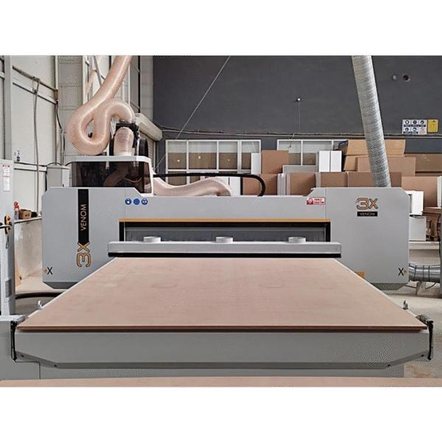 Venom CNC Machining Center