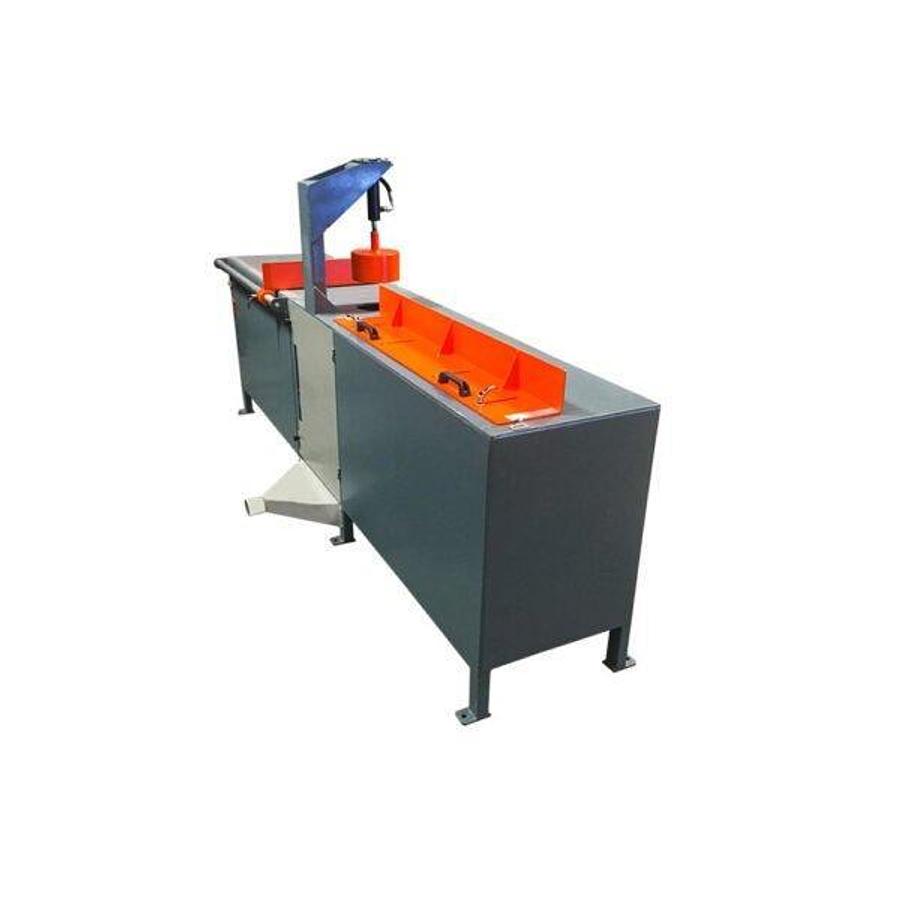 Reel Center Hole Drilling Machine