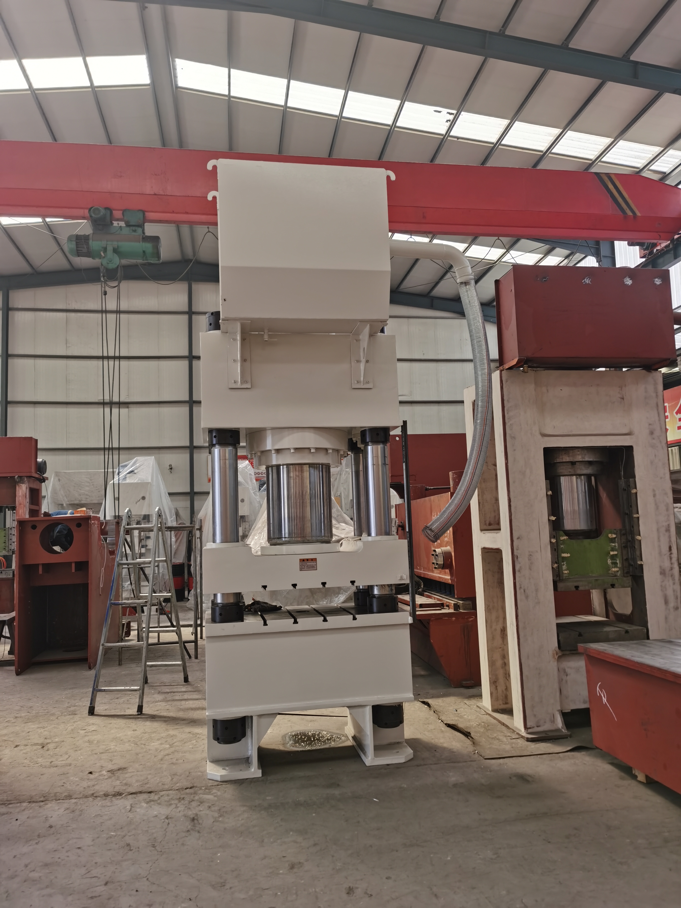 Double Action Hydraulic Press 200