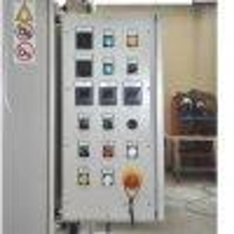 Air Vacuum Forming Presses with Loading Unloading Trays