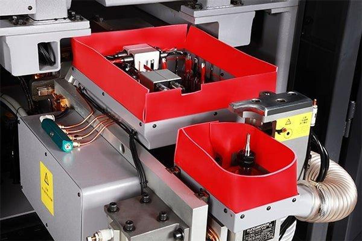 Lance 125S Drilling and Milling Center