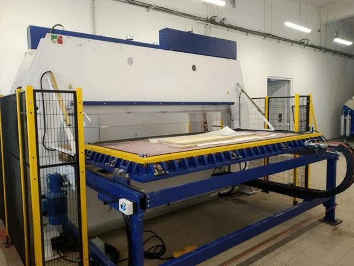 Fluid Double Membrane Press