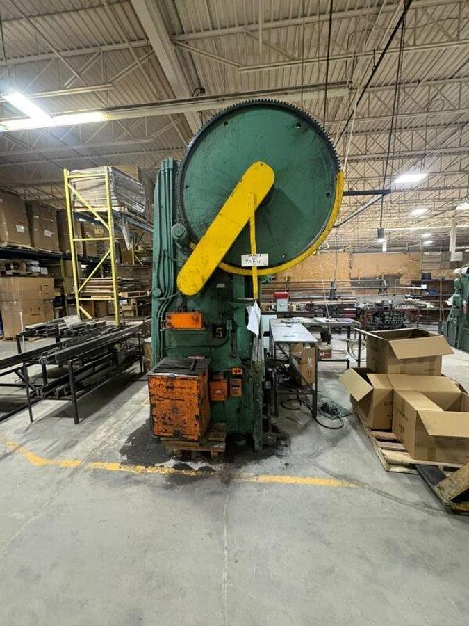 Used Used Cincinnati Press Brake in Toronto
