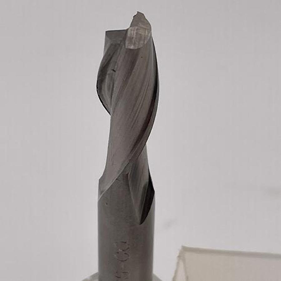 Snail Tools HSS Co Two Flute End Mill (8 x 8 x 19 x 63MM)