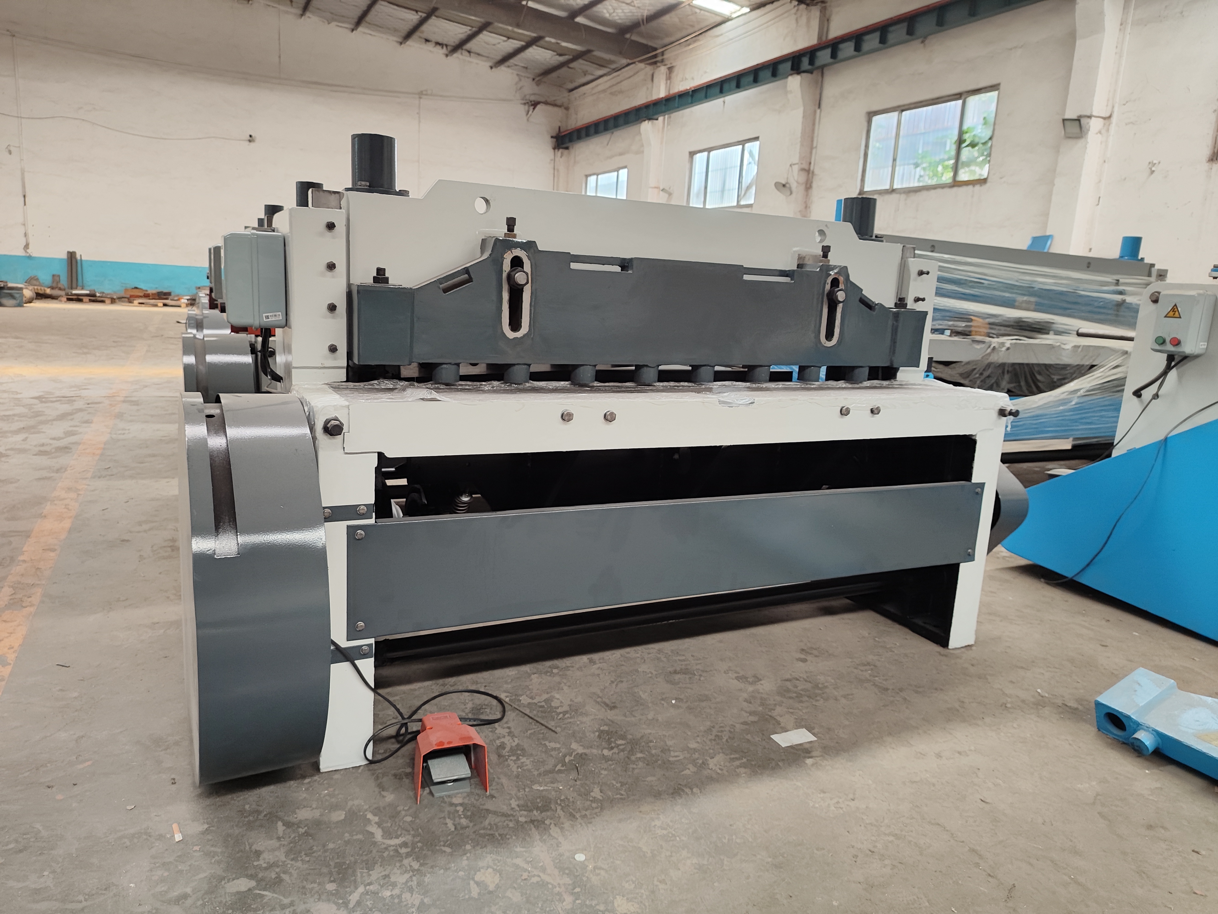 Electric Shear 4-2000