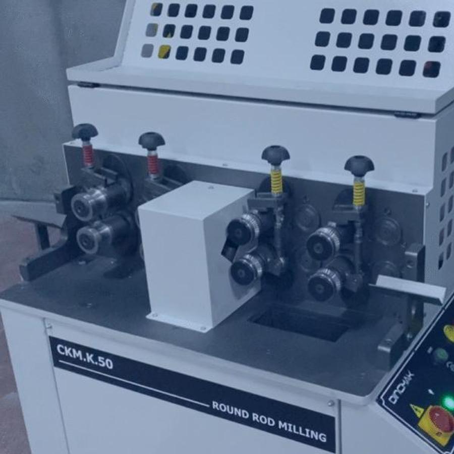 Straight Round Rod Milling Machine