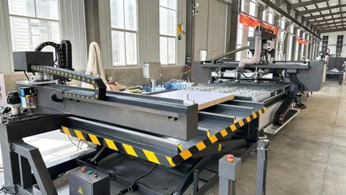 CNC Nesting Machine with Carousel Tool Library and Vertical 5*4 Boring Head Nagamaki