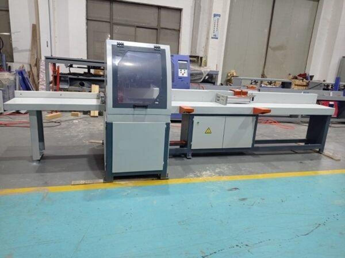 Servo Drive Precise Block Cutting Machine With 18 Inches Saw Blade