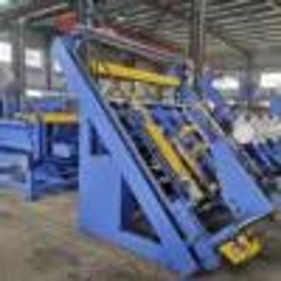 Stringer Style Vertical Automatic Nailing Machine