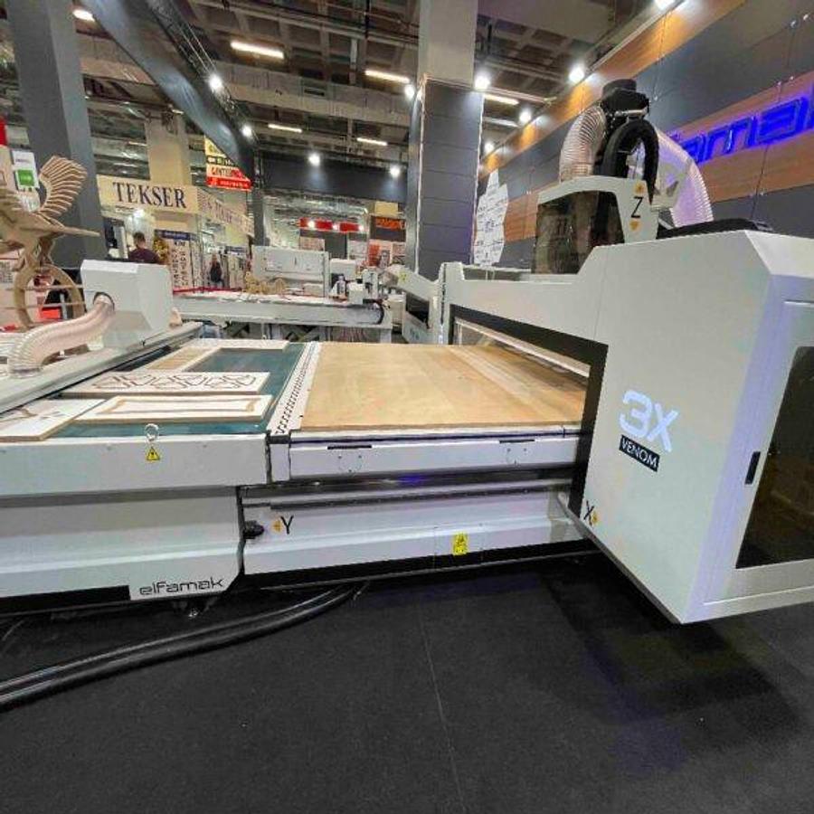 Venom CNC Machining Center