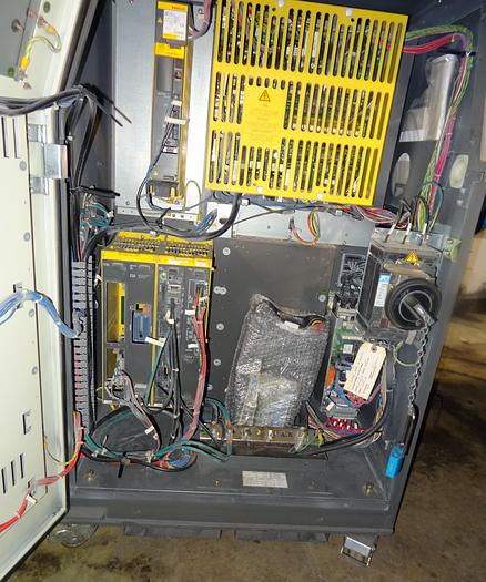 Used FANUC ARCMATE 120iC/10L 6 AXIS CNC MIG WELDING ROBOT WITH R30iA CONTROLLER