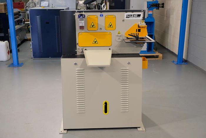 UZMA UKM 40 ton 4 station