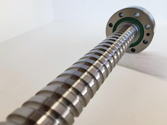 Geschliffener Präzisions Kugelgewindetrieb mit Lager, D40 mm, 908 mm, Steinmeyer, neu